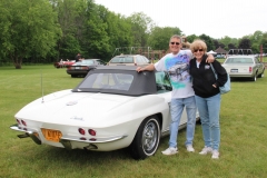 Class-15-1rst-Herm-_-Terri-Platt-1963-Chevrolet-Corvette-4